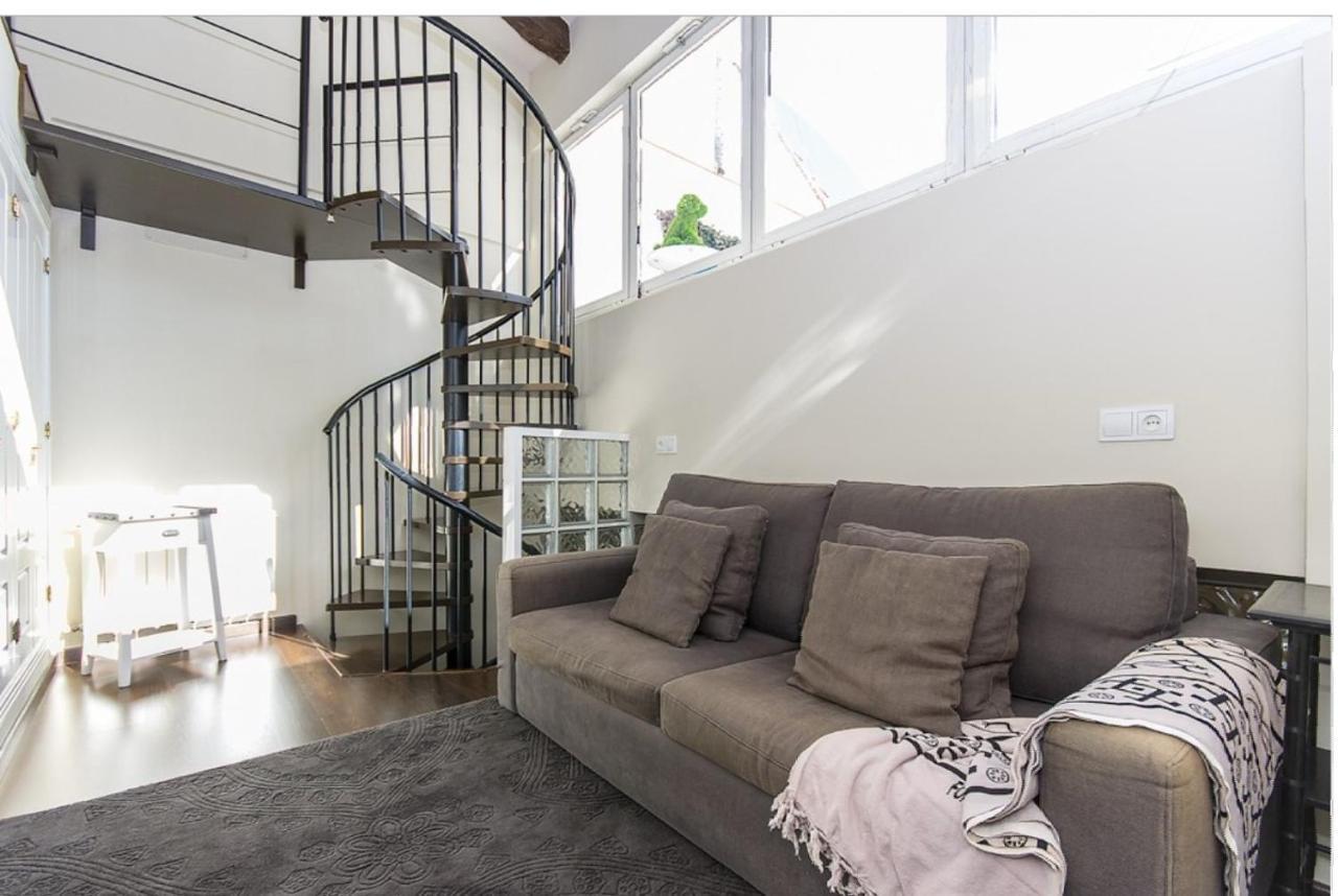 No Turistic Rental, Duplex Penthouse In The Historic Center, Valencia, Ideal For Those Looking To Stay In The City For A Season, Including Professionals And Students Extérieur photo