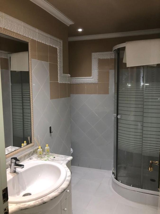 No Turistic Rental, Duplex Penthouse In The Historic Center, Valencia, Ideal For Those Looking To Stay In The City For A Season, Including Professionals And Students Extérieur photo
