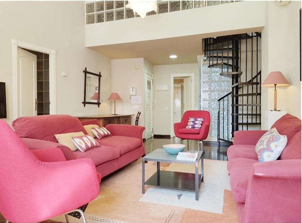 No Turistic Rental, Duplex Penthouse In The Historic Center, Valencia, Ideal For Those Looking To Stay In The City For A Season, Including Professionals And Students Extérieur photo